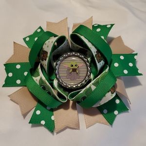 4.5 INCH BABY YODA HAIRBOW